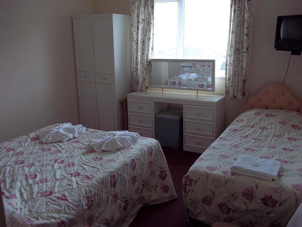 Ashley Court Hotel Torquay Room photo